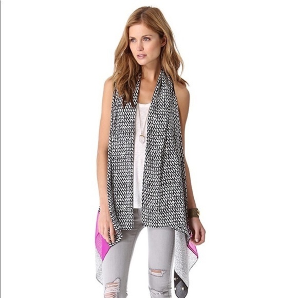 DIANE VON FURSTENBERG Short Serape Silk Vest